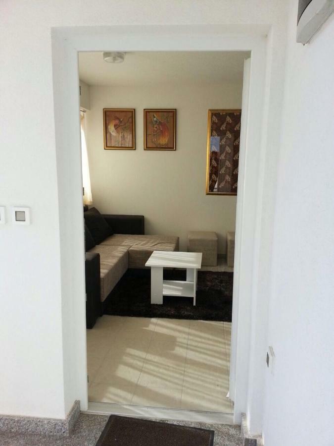 Kartini Apartment Nin Bagian luar foto