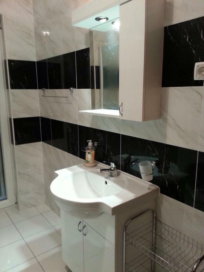 Kartini Apartment Nin Bagian luar foto