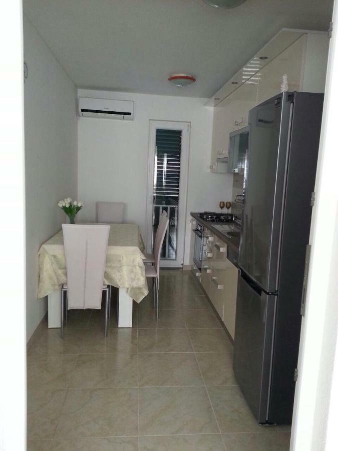 Kartini Apartment Nin Bagian luar foto