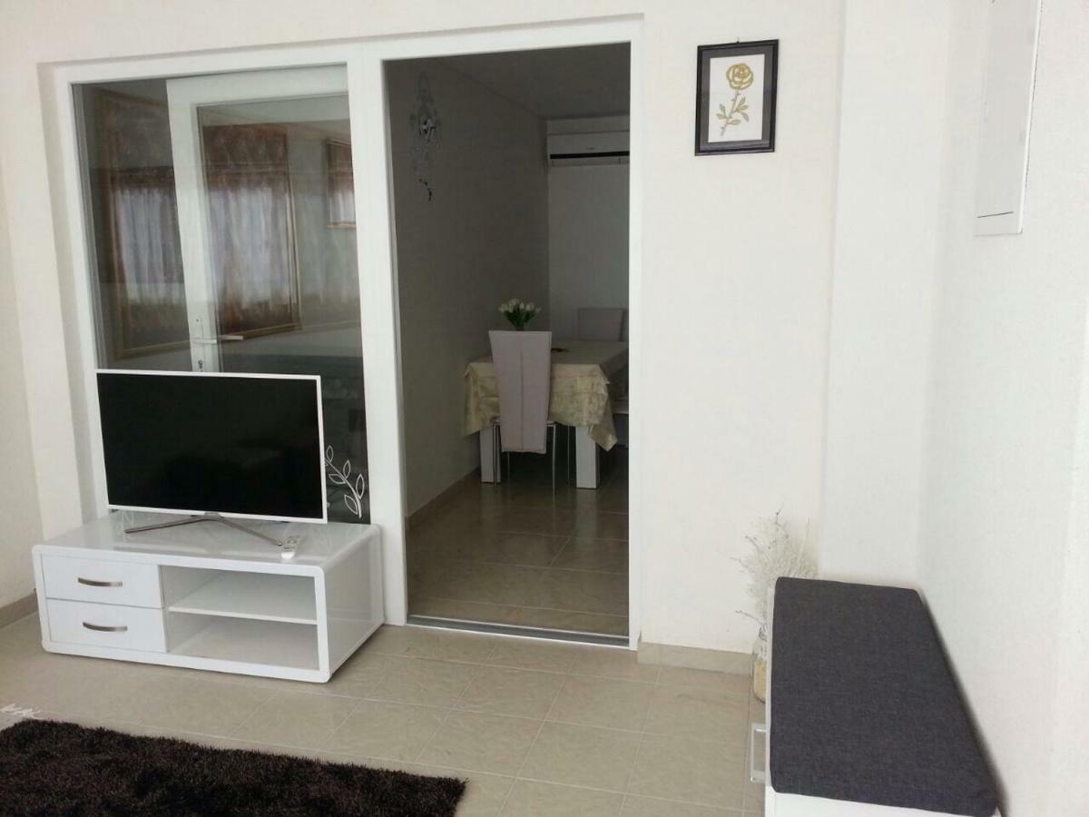 Kartini Apartment Nin Bagian luar foto