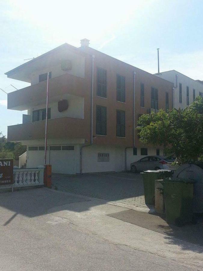 Kartini Apartment Nin Bagian luar foto